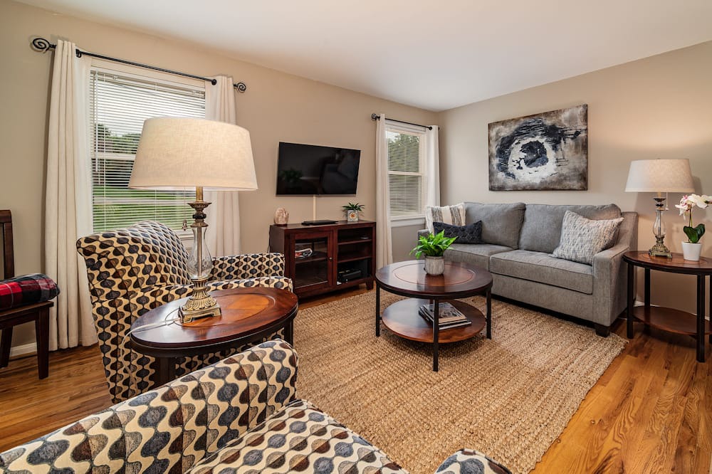 Photo of Livingroom in Sans Souci