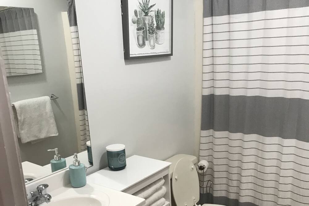 Photo of Bedroom in Saugerties