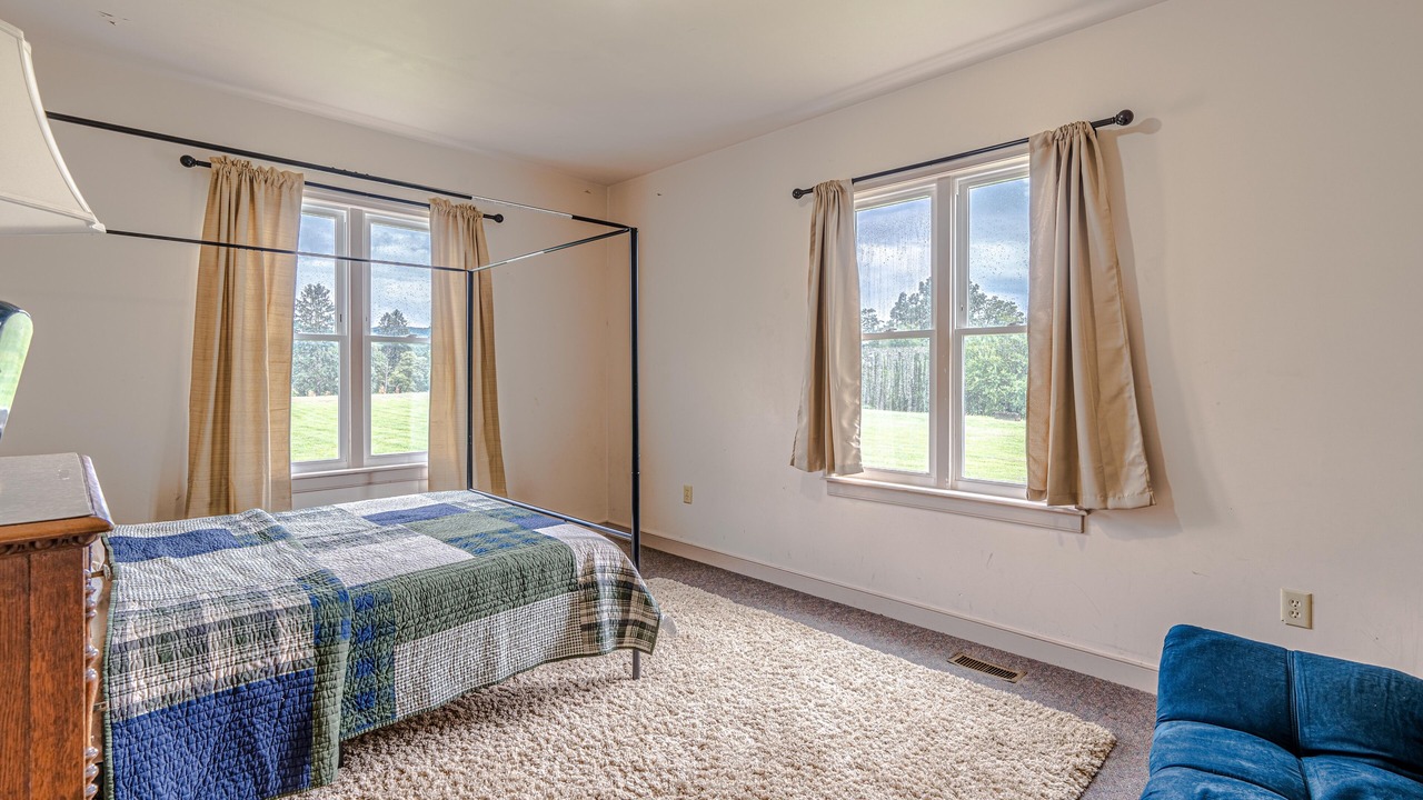 Photo of Bedroom in Waynesboro