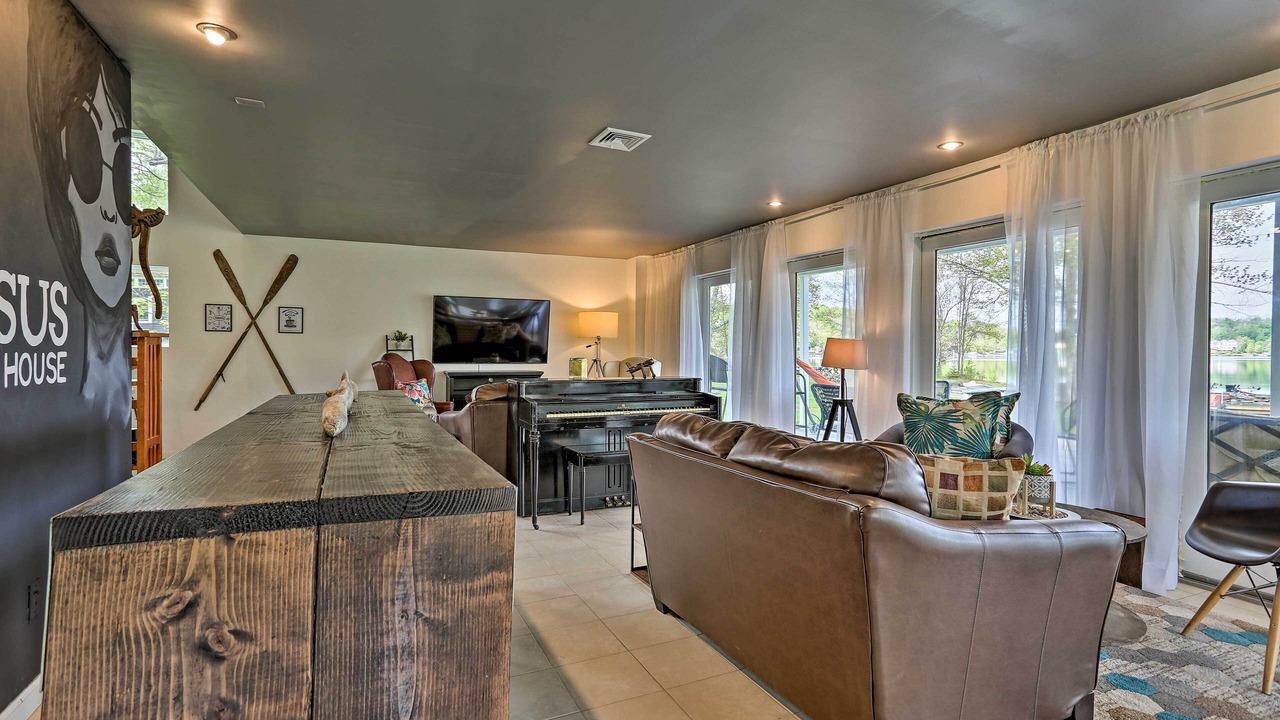 Photo of Kitchen in White Lake
