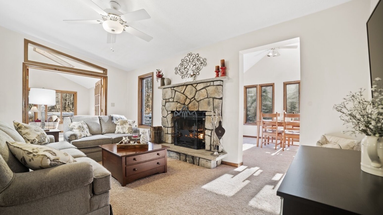 Photo of Livingroom in Thornhurst