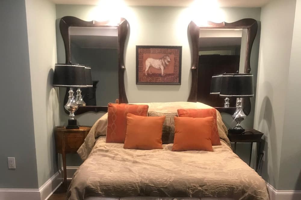 Photo of Bedroom in Parker Ford