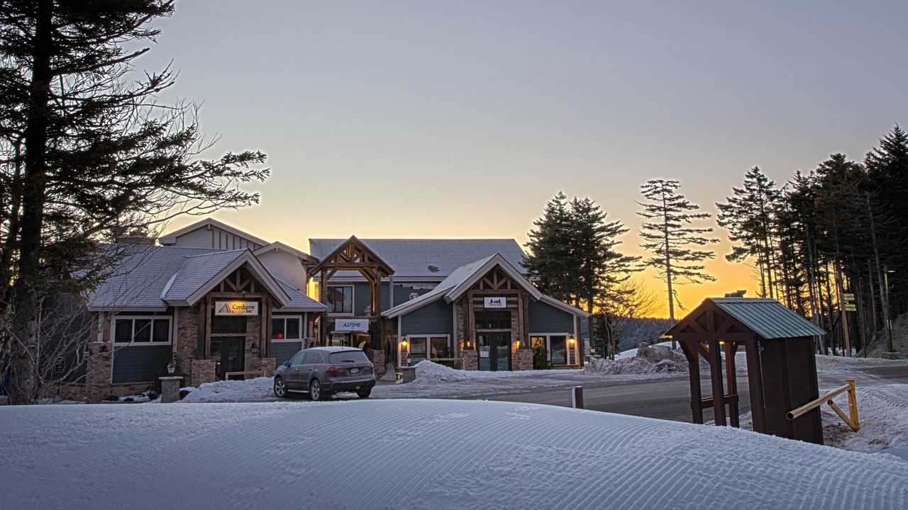 Photo of Outdoor in Snowshoe