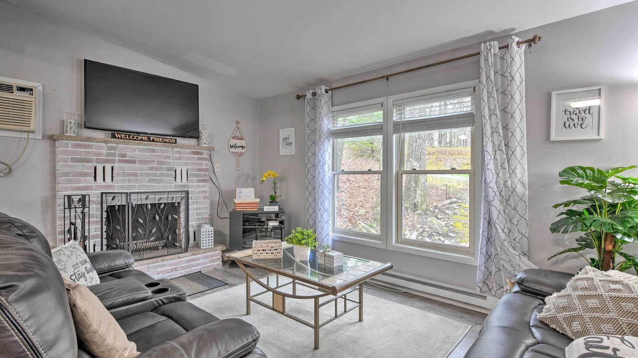 Photo of Livingroom in Bushkill