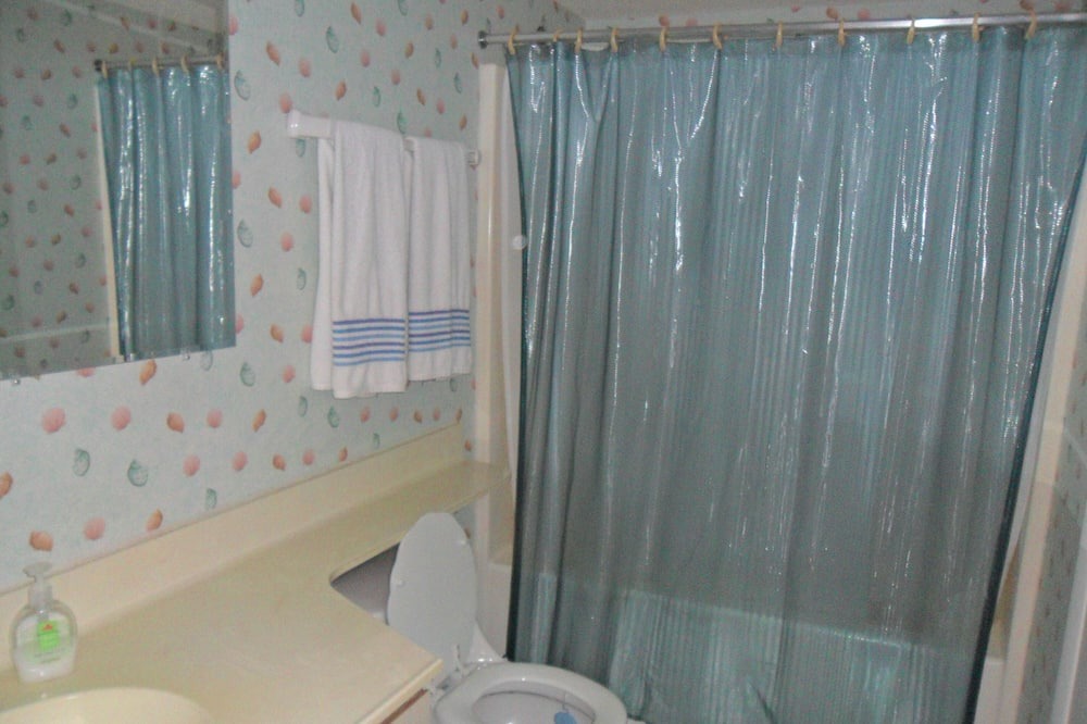 Photo of Bathroom in Sneads Ferry