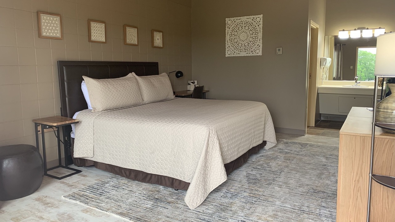 Photo of Bedroom in Millersburg