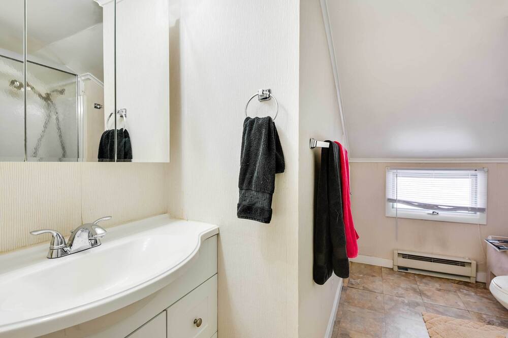 Photo of Bathroom in Lakewood