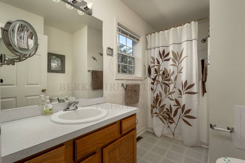 Photo of Bathroom in Broadkill Beach