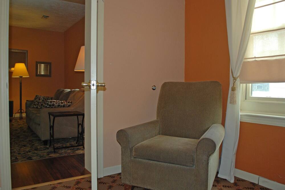 Photo of Livingroom in Alverton