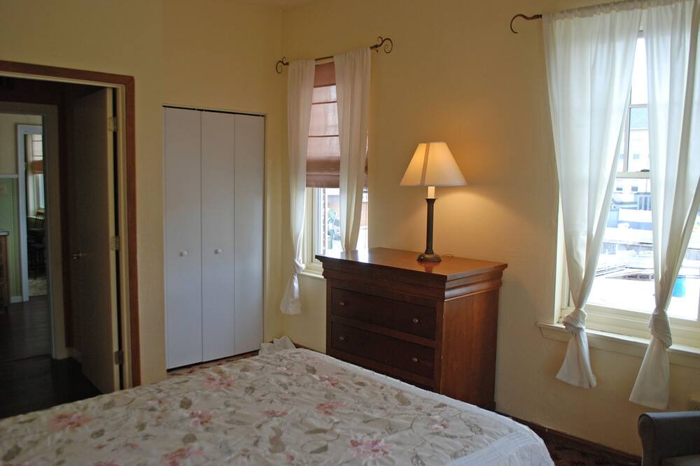 Photo of Bedroom in Alverton