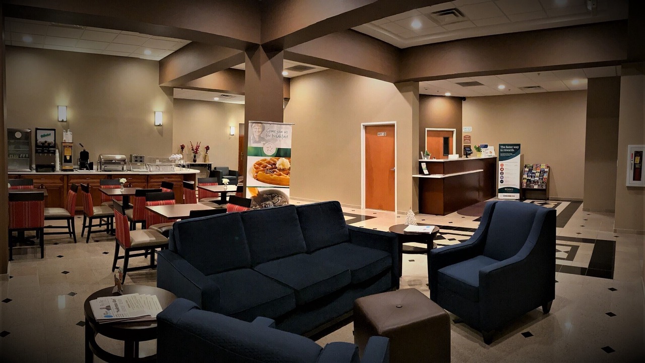 Photo of Livingroom in Schooleys Mountain
