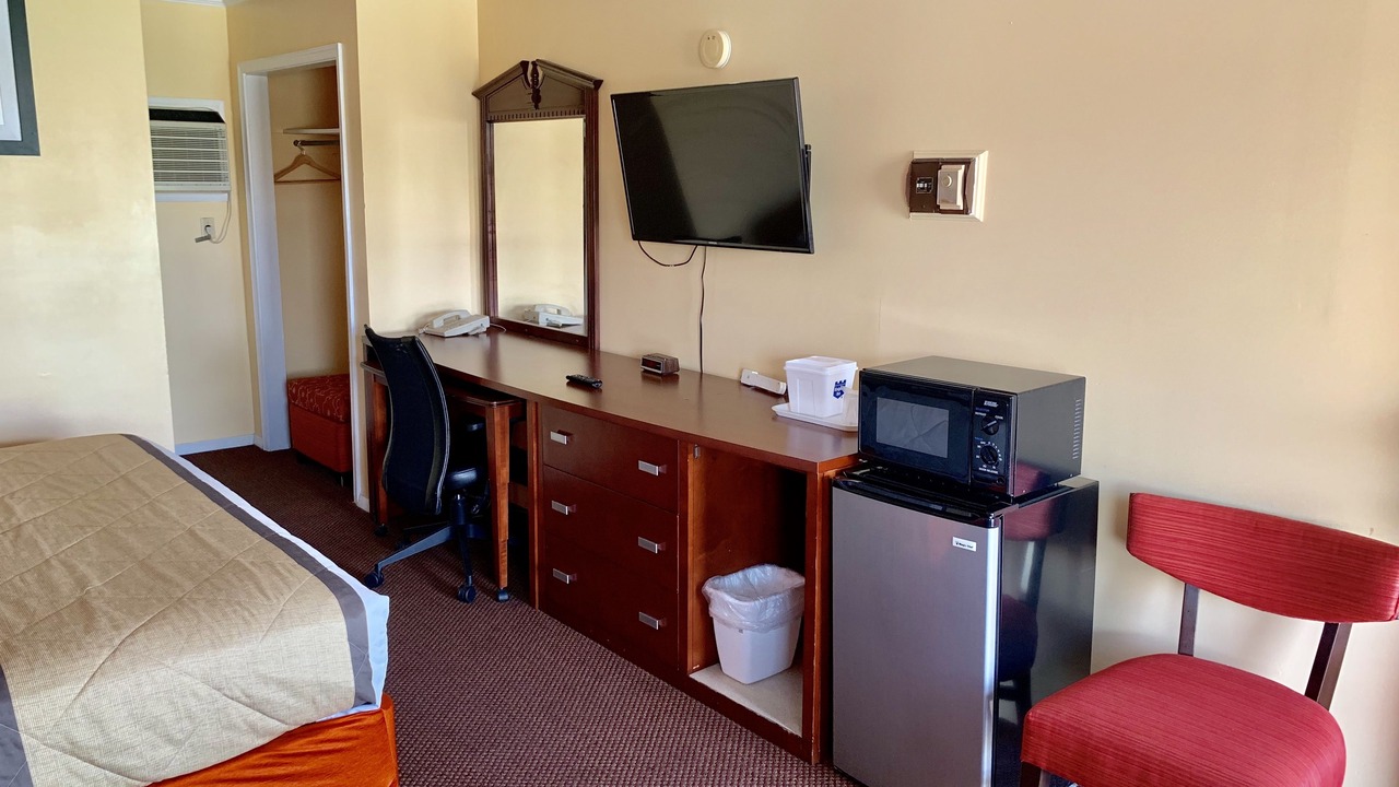 Photo of Livingroom in Mifflintown