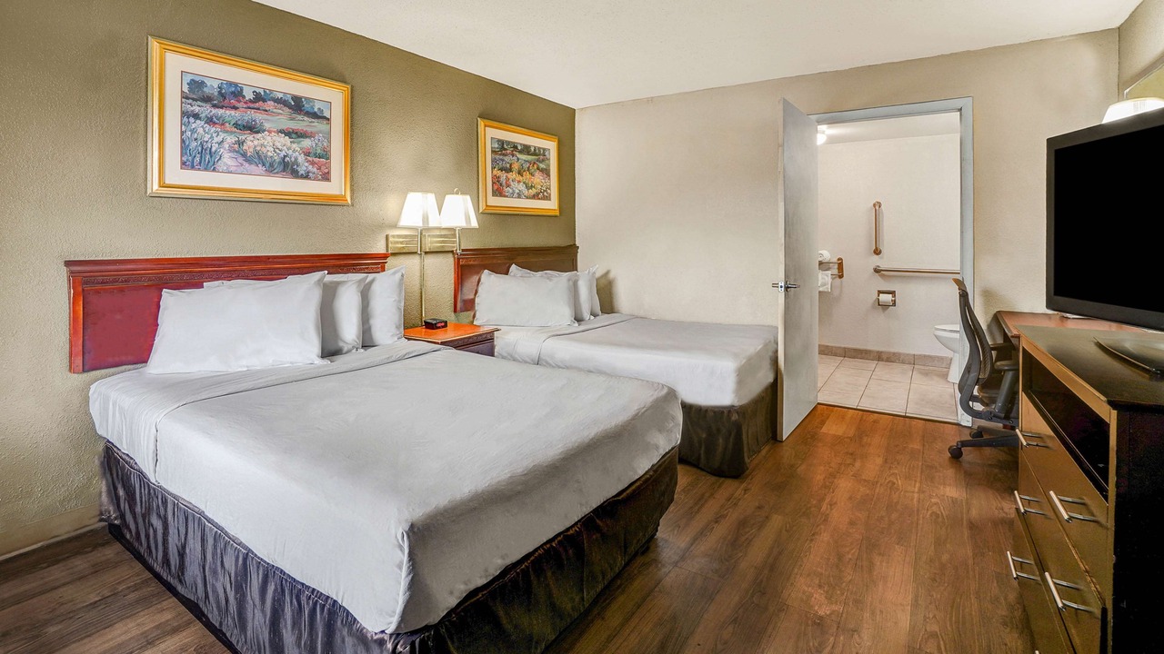 Photo of Bedroom in Lester