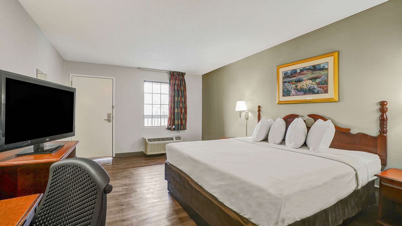 Photo of Bedroom in Lester
