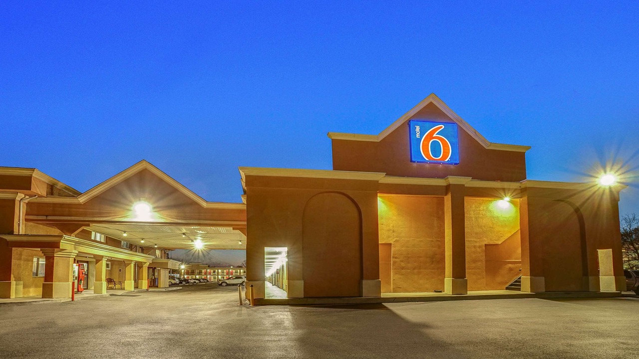 Photo of Buildings in Lester