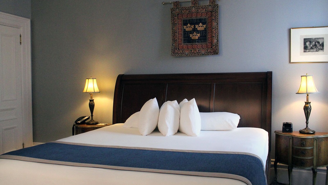 Photo of Bedroom in East Allegheny