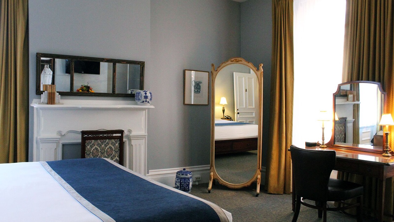 Photo of Bedroom in East Allegheny
