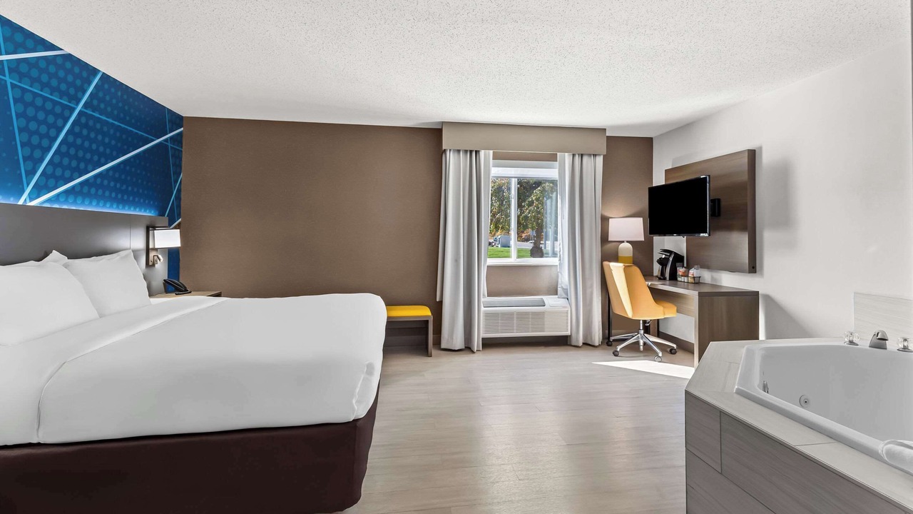 Photo of Bedroom in Painesville