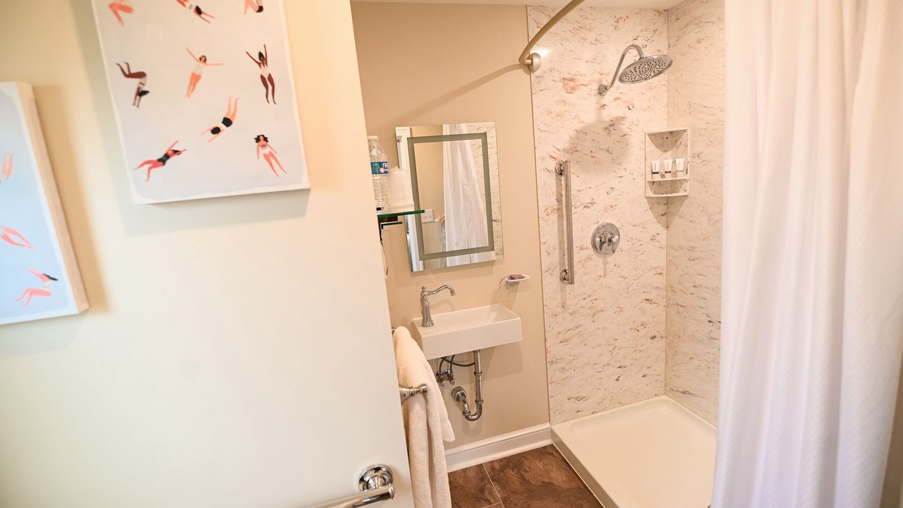 Photo of Bathroom in Geneva-on-the-Lake