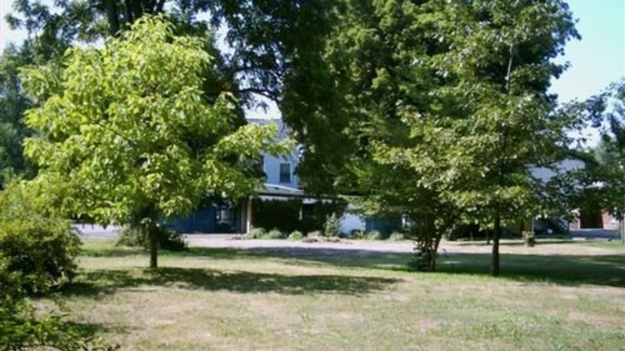 Photo of Others in Girard
