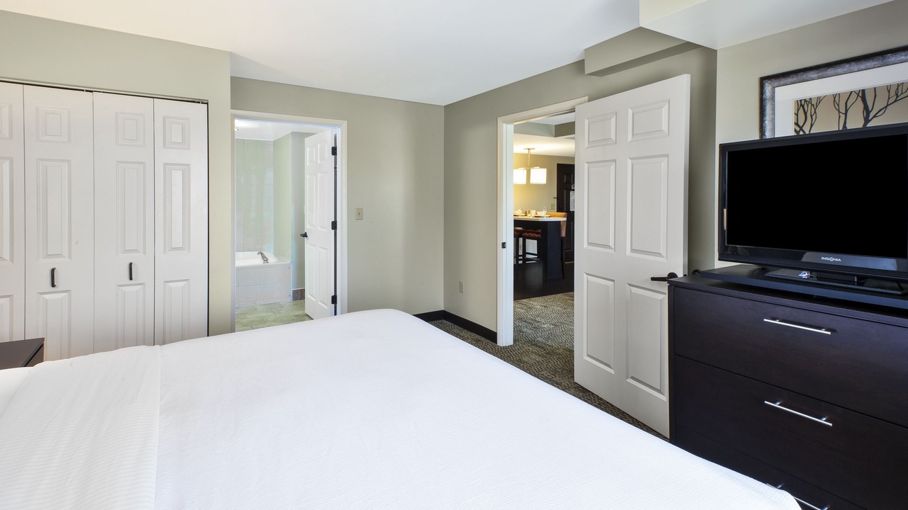 Photo of Bedroom in Mayfield Heights
