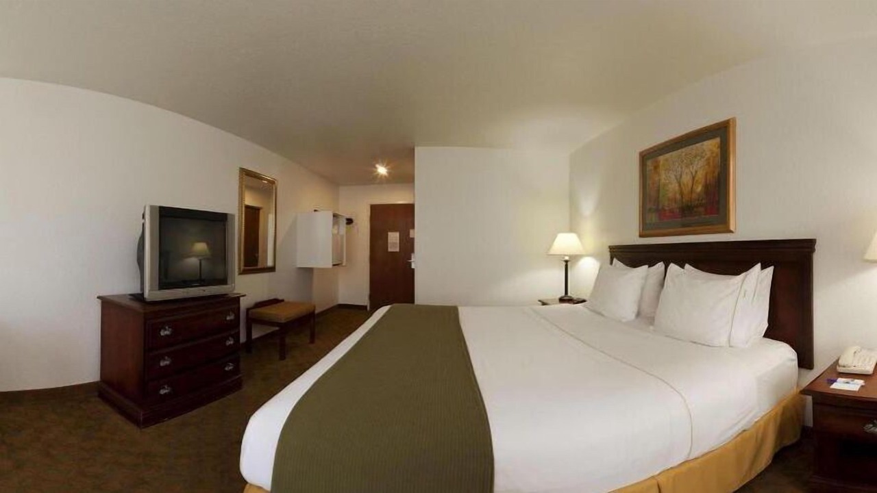 Photo of Bedroom in Leadsville