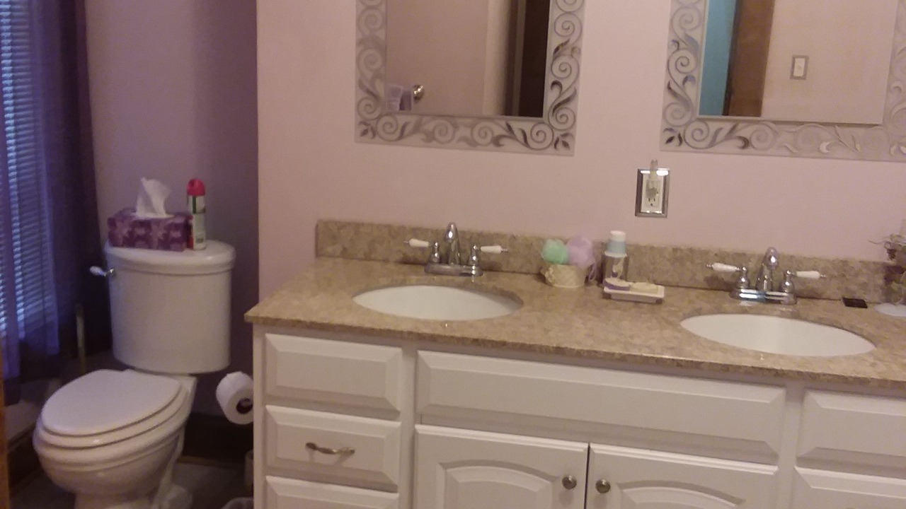 Photo of Bathroom in Oregon District