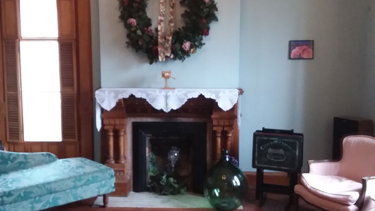 Photo of Livingroom in Oregon District