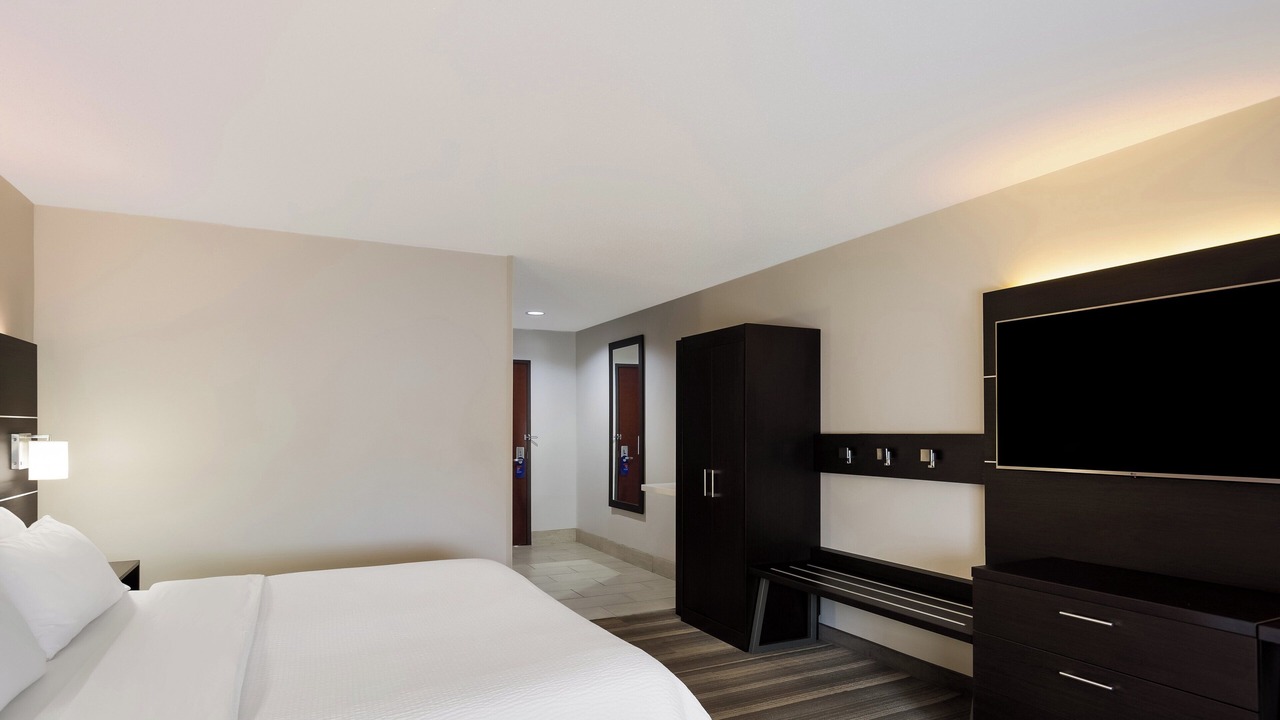 Photo of Bedroom in Newton