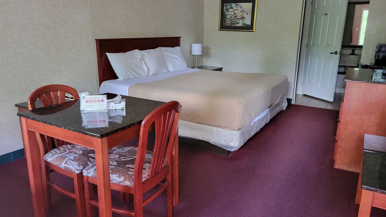 Photo of Bedroom in Pomona