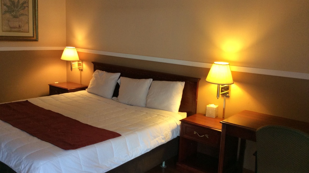 Photo of Bedroom in Colts Neck