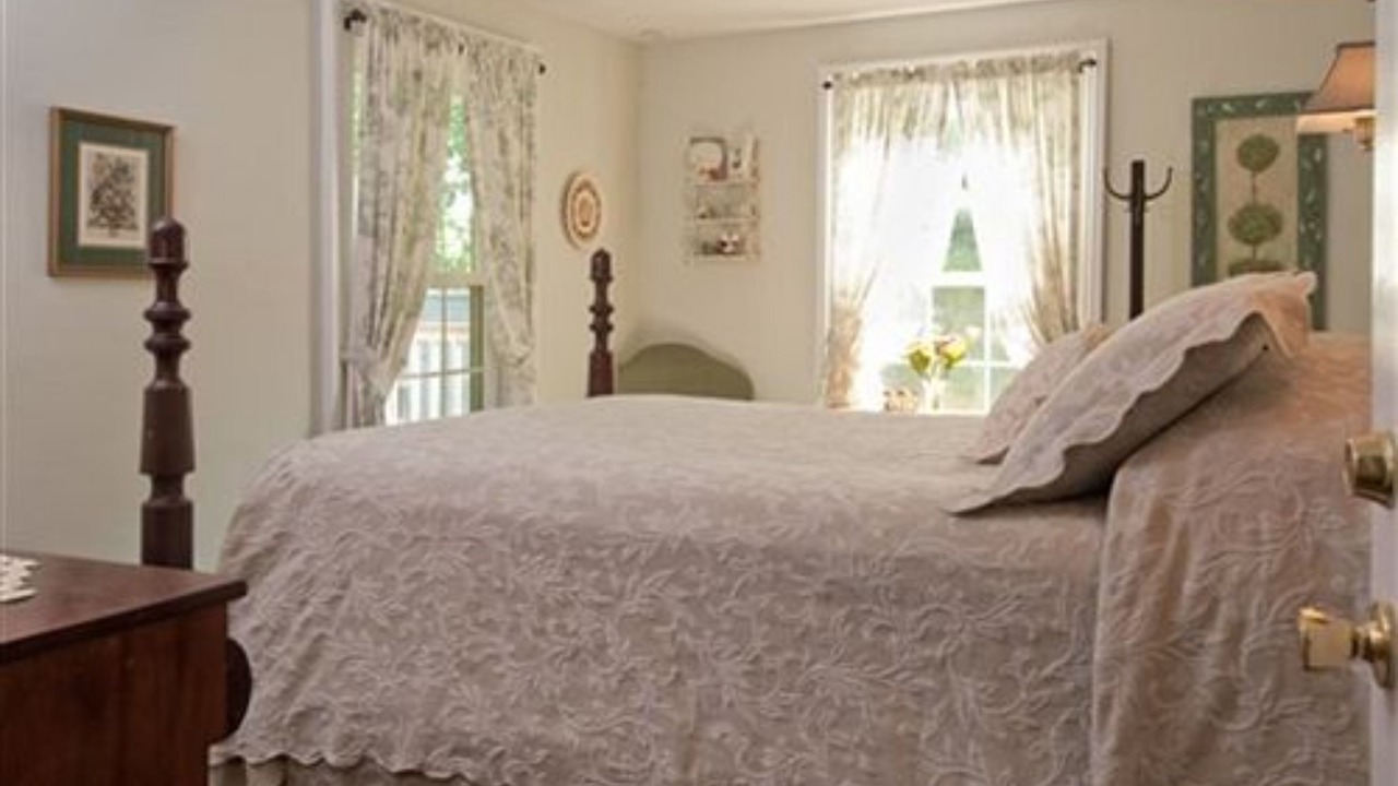Photo of Bedroom in Vernon