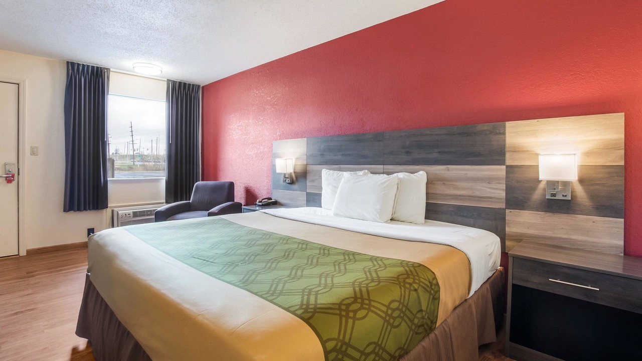 Photo of Bedroom in Cloverdale