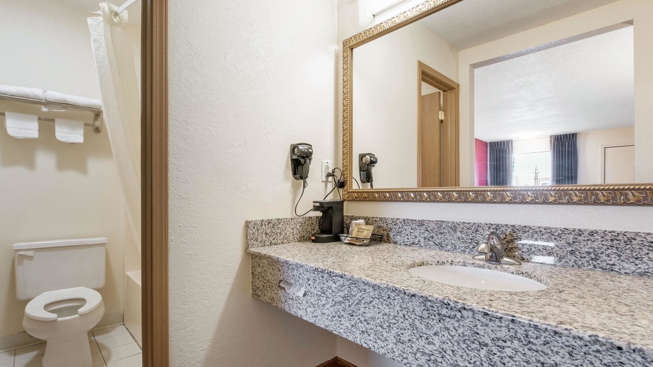 Photo of Bathroom in Cloverdale