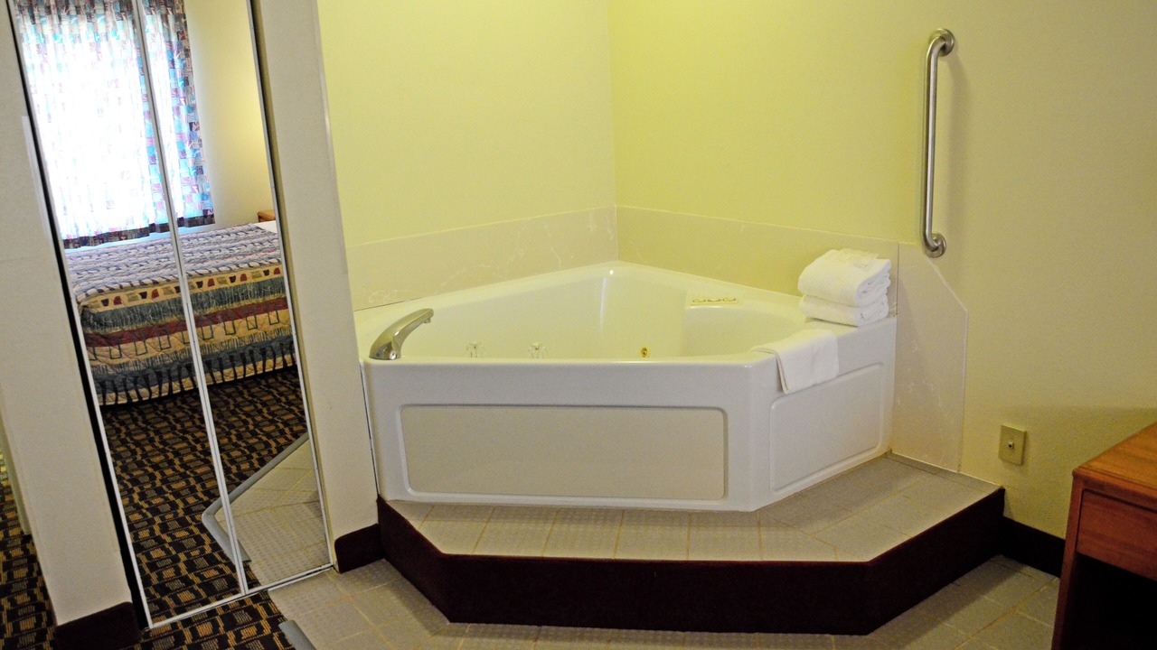 Photo of Bedroom in Allegan