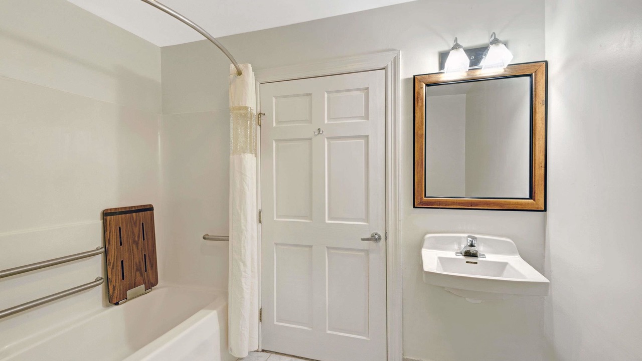 Photo of Bathroom in Ridgefield