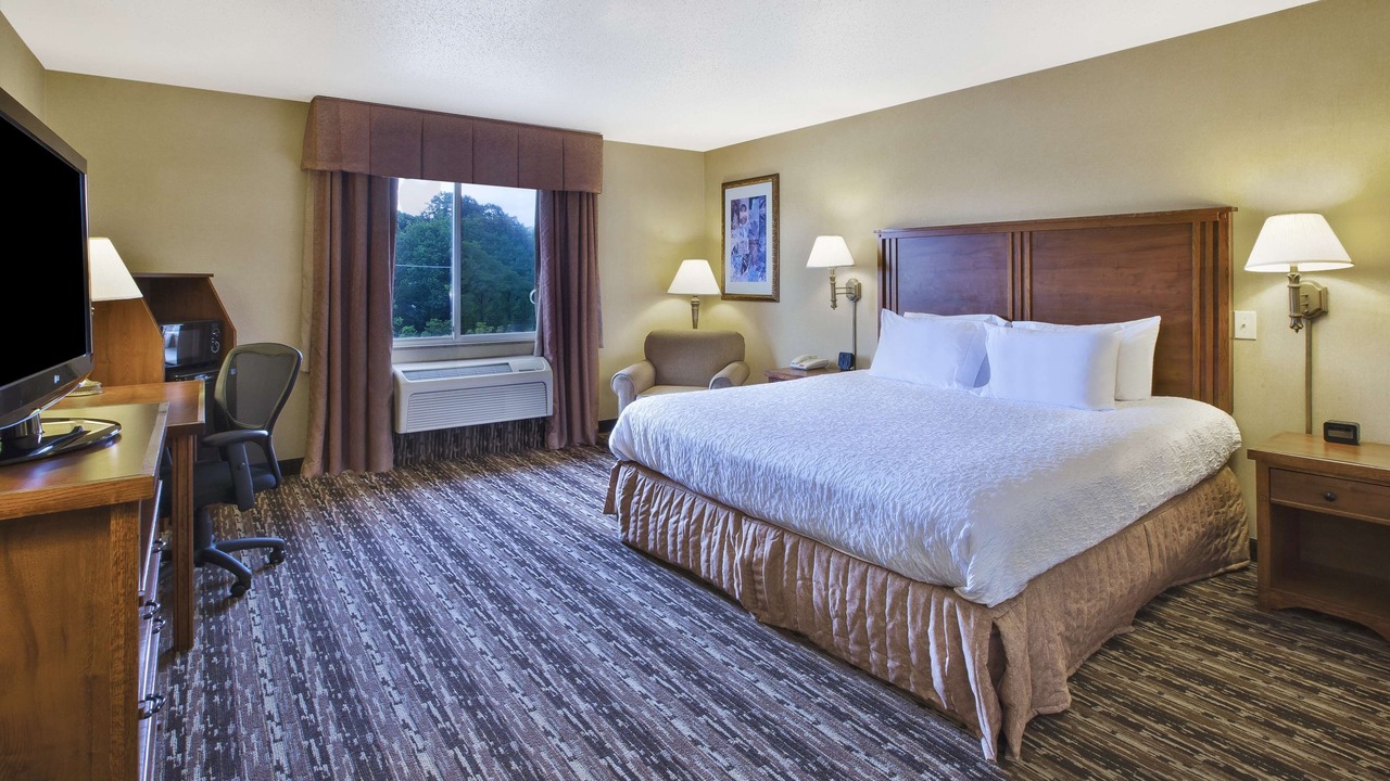 Photo of Bedroom in Monaca