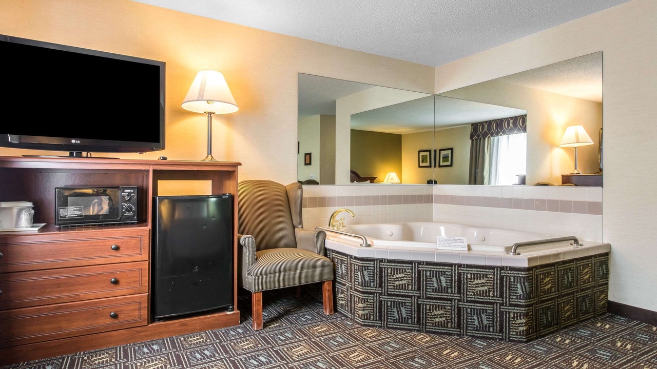 Photo of Bedroom in Colliers