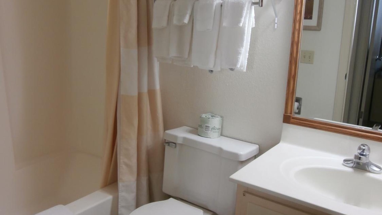 Photo of Bathroom in Port Clinton