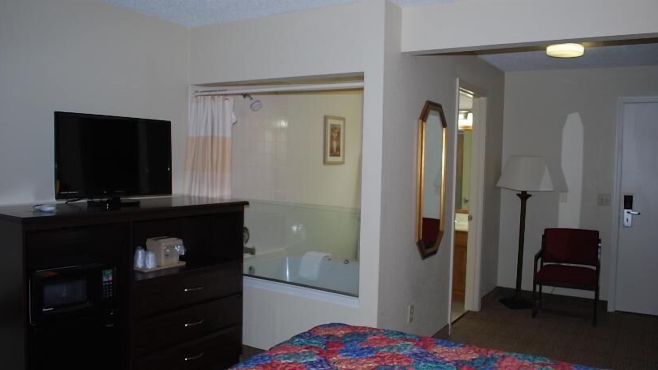 Photo of Bedroom in Port Clinton