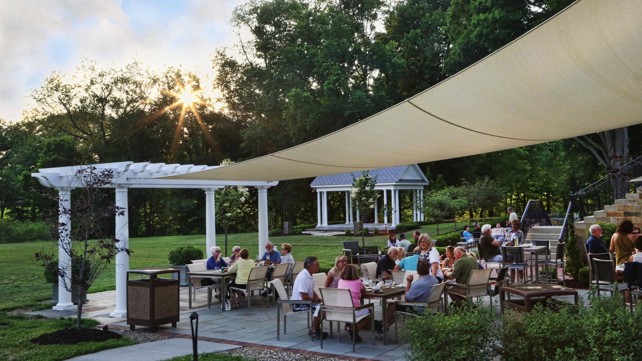 Photo of Outdoor in Farmdale