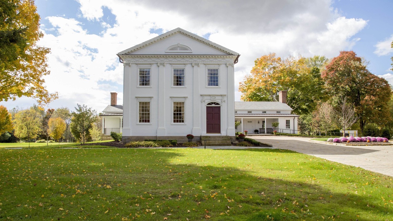 Photo of Outdoor in Farmdale