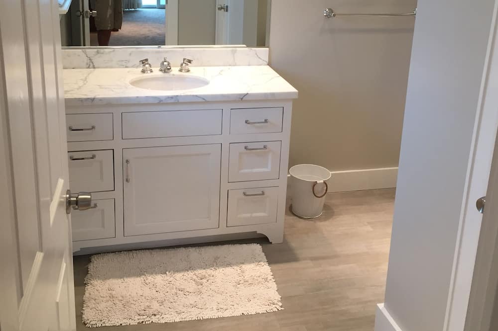 Photo of Bathroom in Beach Haven