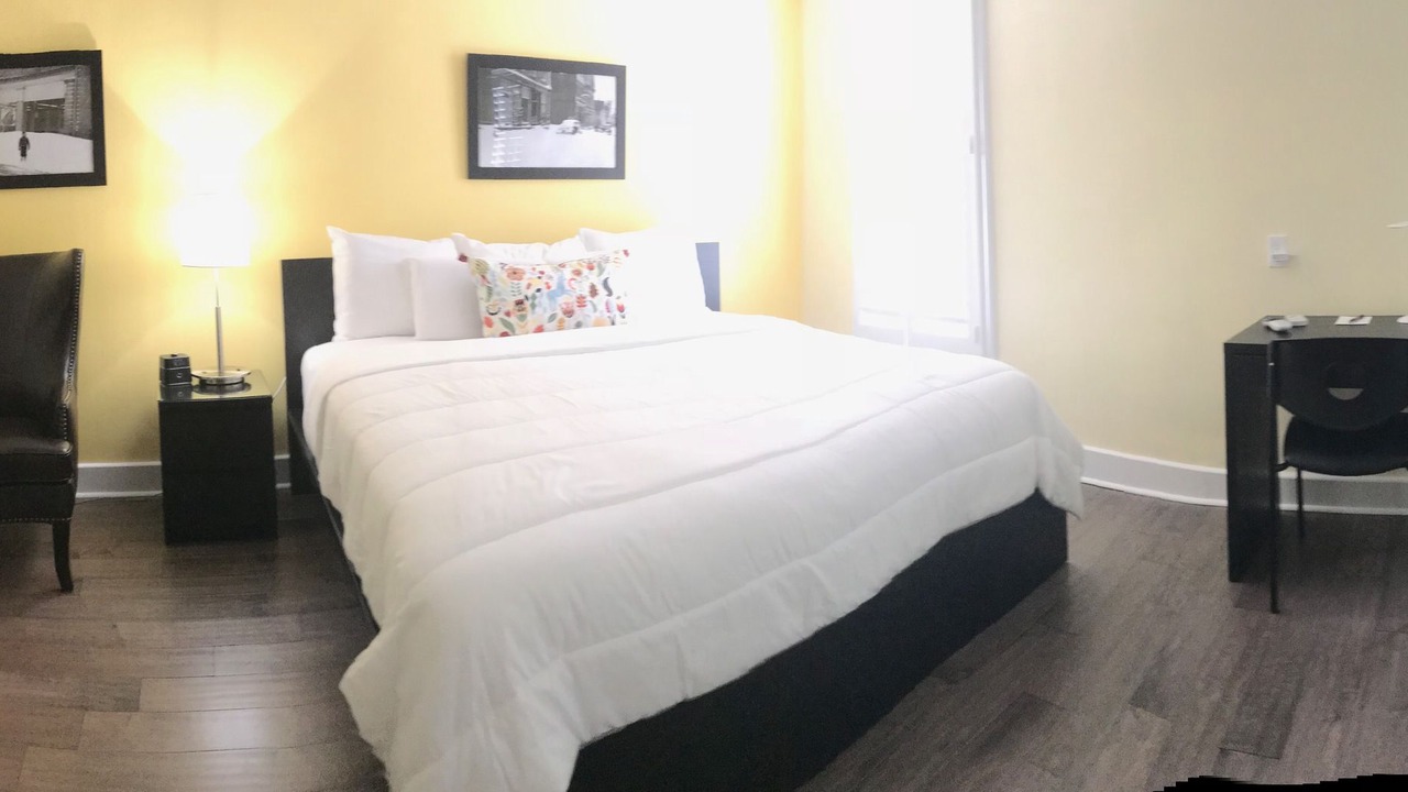 Photo of Bedroom in Batesville