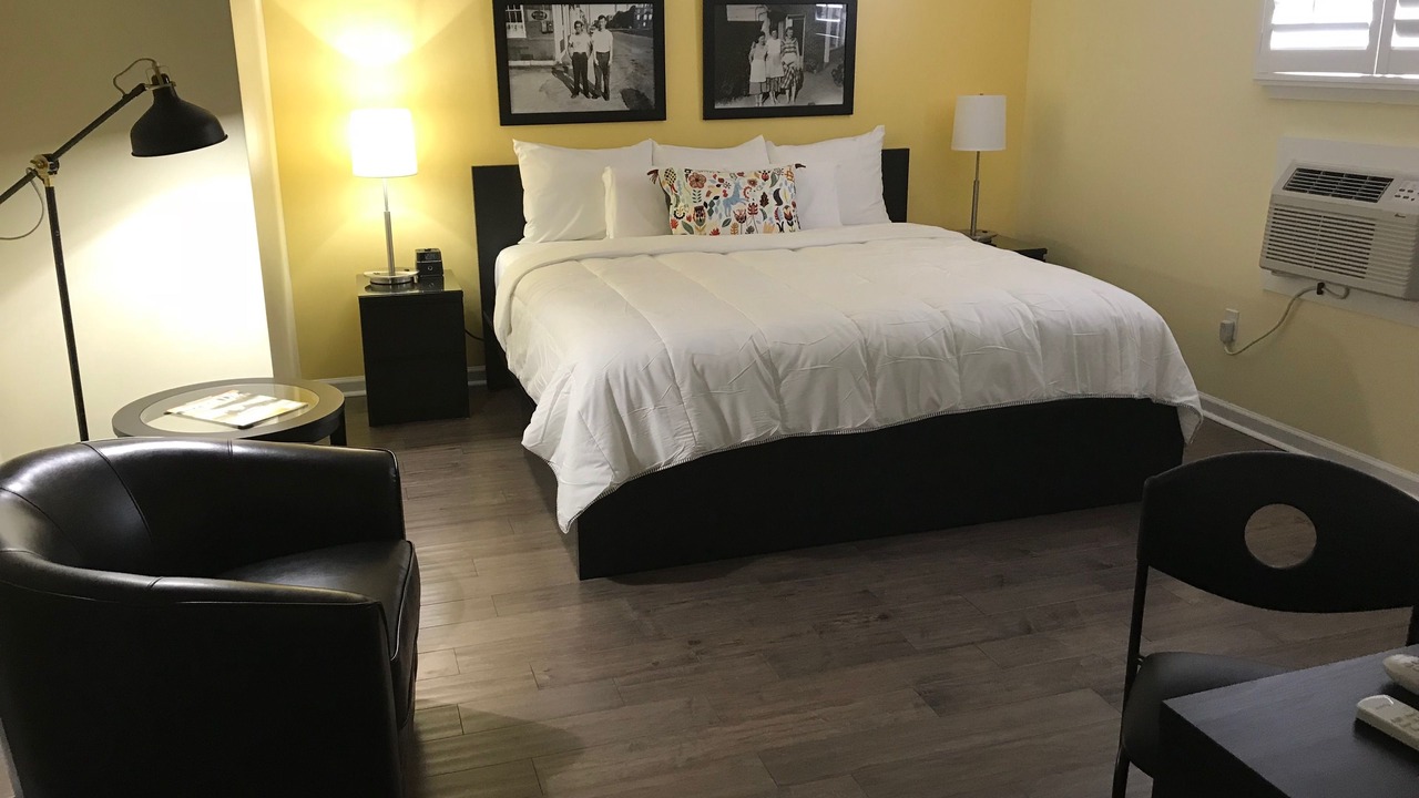 Photo of Bedroom in Batesville