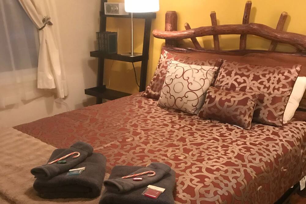 Photo of Bedroom in Lackawaxen