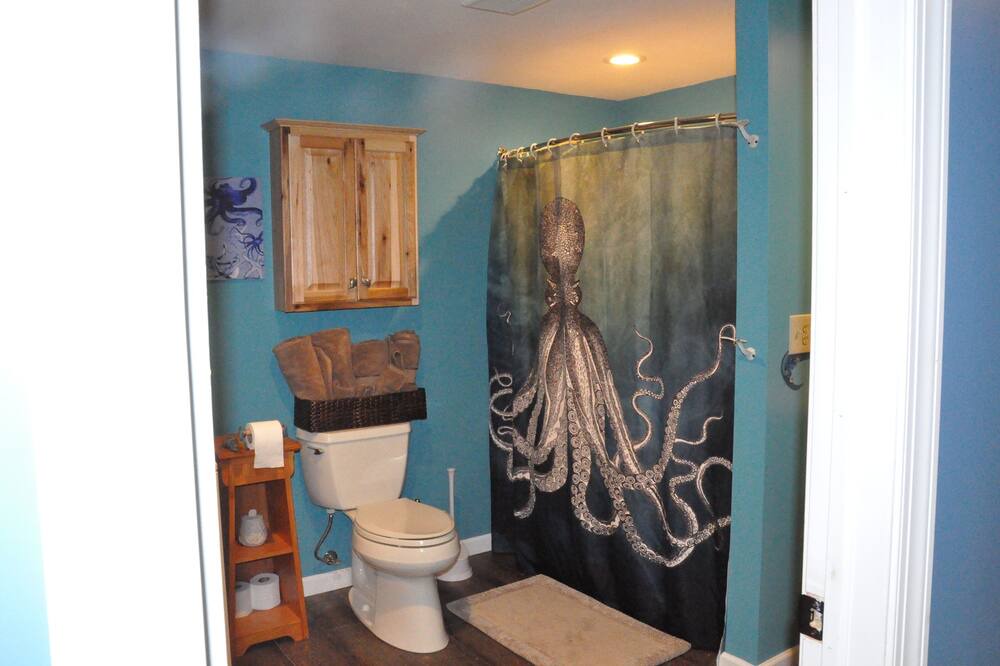 Photo of Bathroom in Cresco