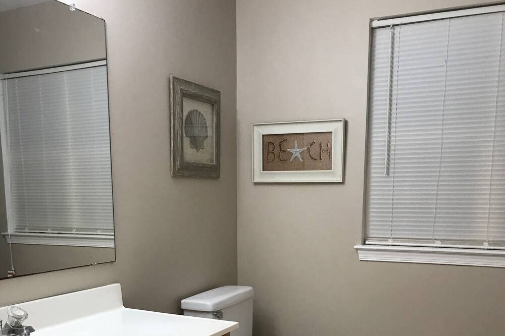Photo of Bathroom in Rehoboth Beach