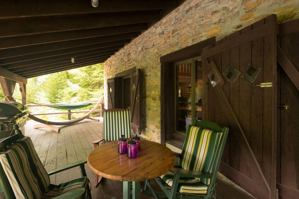 Photo of Patio Balcony in Shippenville