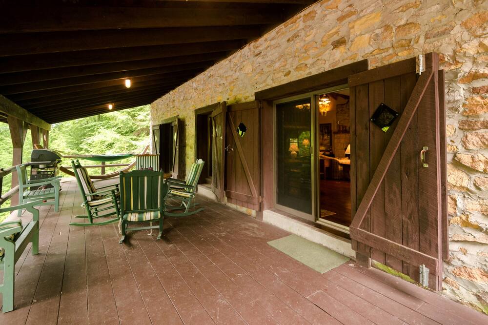 Photo of Patio Balcony in Shippenville